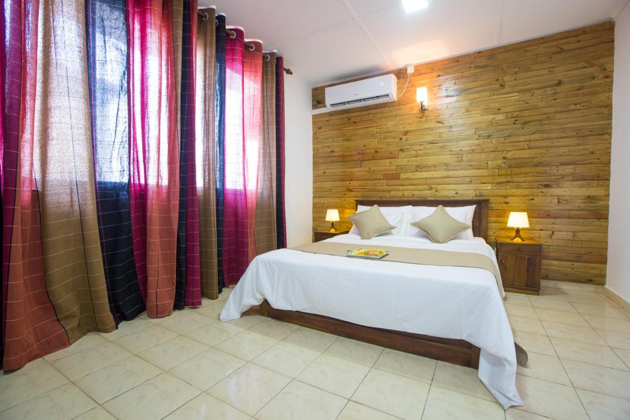 Maple Tree Residencies Dehiwala-Mount Lavinia Exterior foto