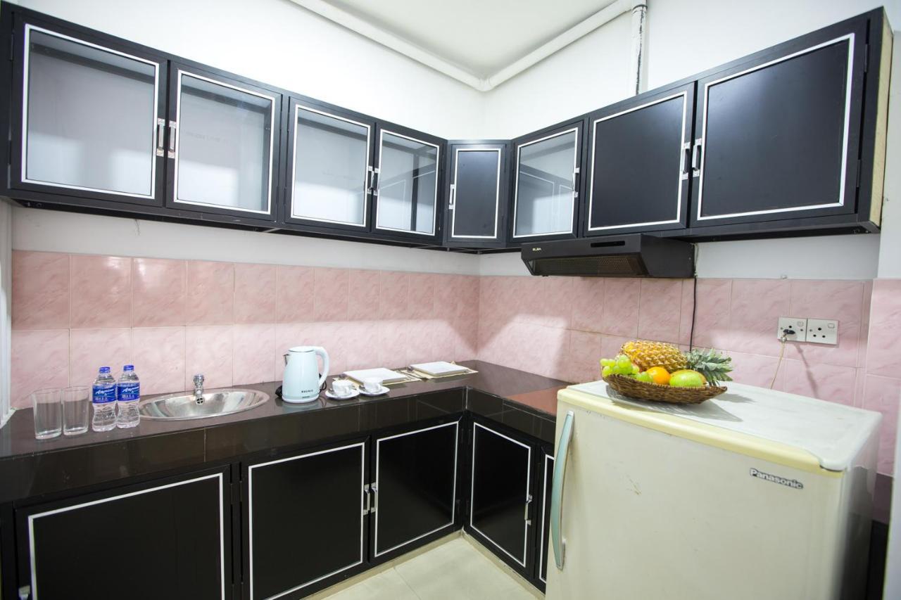 Maple Tree Residencies Dehiwala-Mount Lavinia Exterior foto