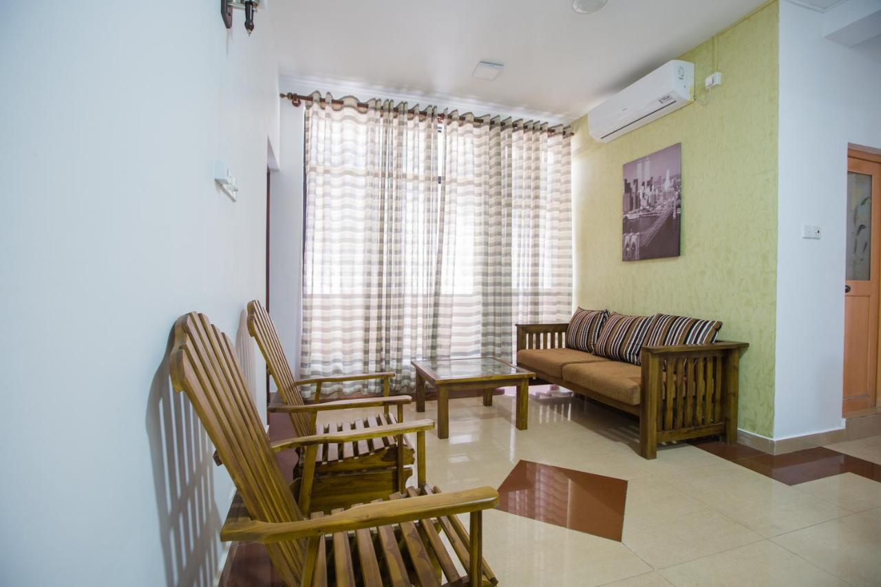 Maple Tree Residencies Hotel Dehiwala-Mount Lavinia Exterior foto