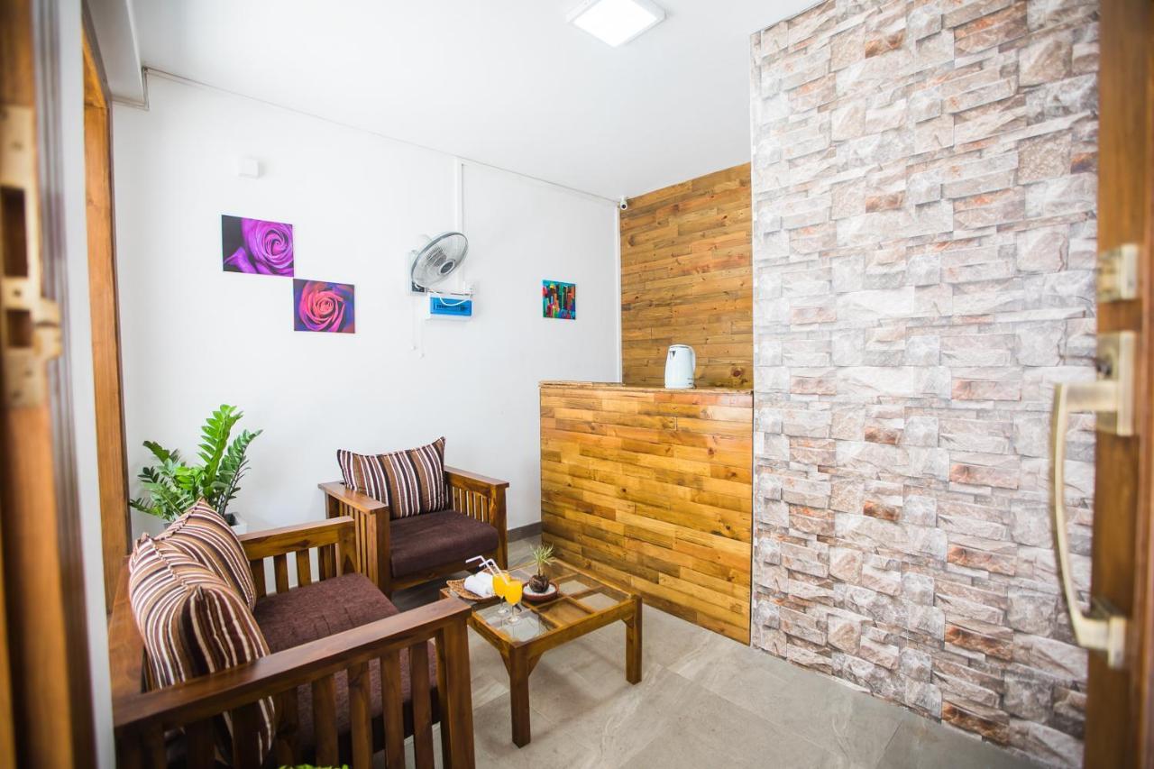 Maple Tree Residencies Dehiwala-Mount Lavinia Exterior foto